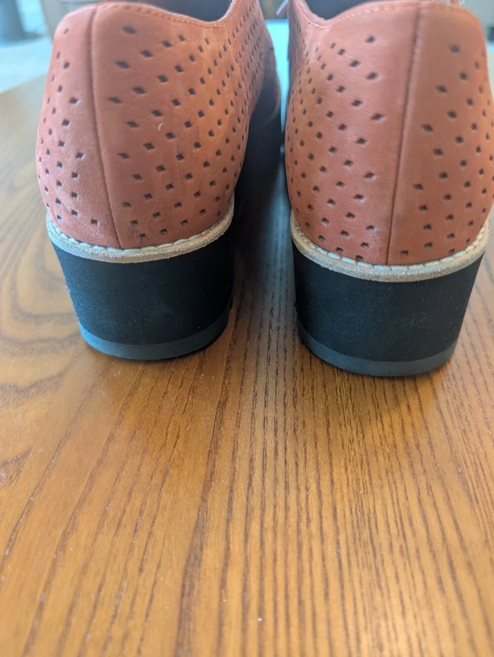 Eileen Fisher Cayenne Perforated Leather Lace-Up Platform Oxfords - Size 10M